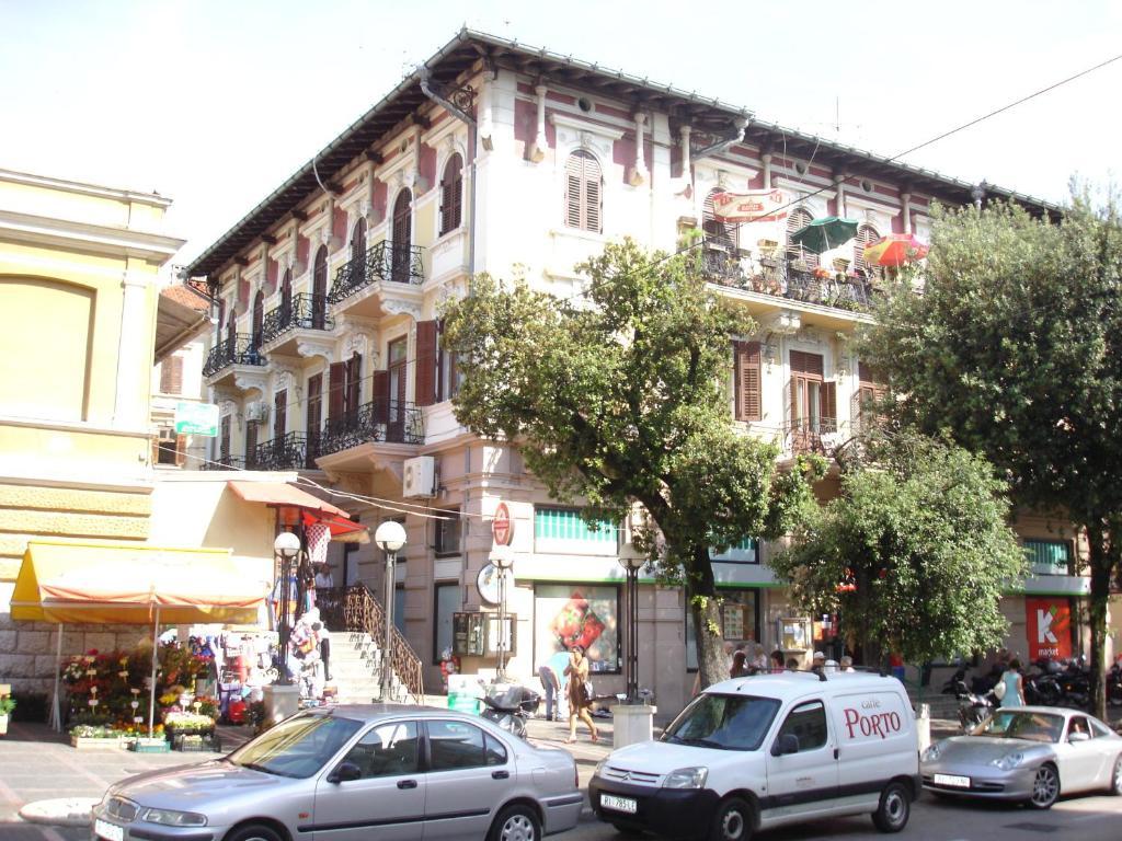 Green Market Apartment Opatija Eksteriør billede